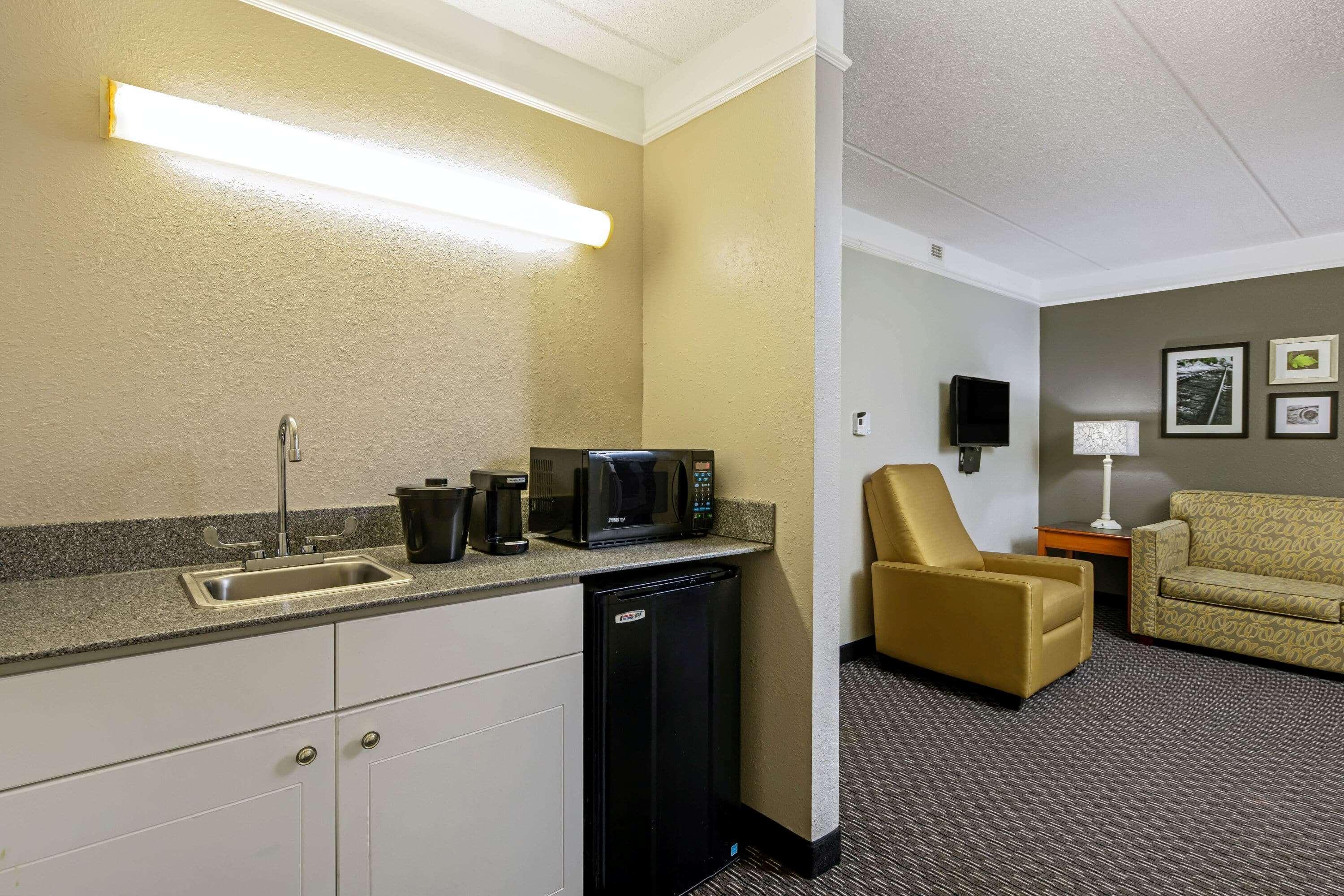 La Quinta By Wyndham Macon Hotel Buitenkant foto